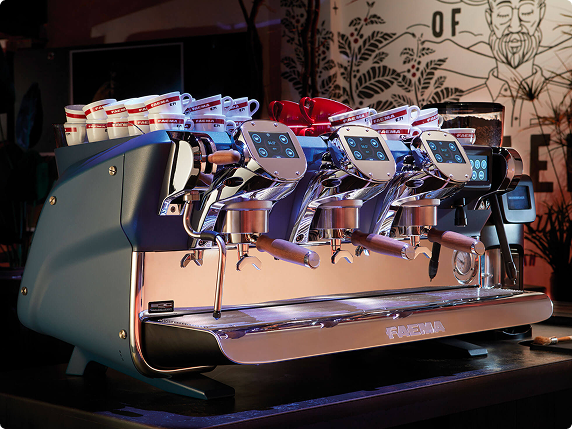 E71TOUCH-06-GALLERIA-1000x1000-01 1